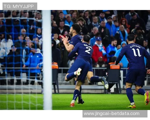 世界杯惊现冷门巴黎圣日耳曼逆转那不勒斯神奇扑救点燃全场激情